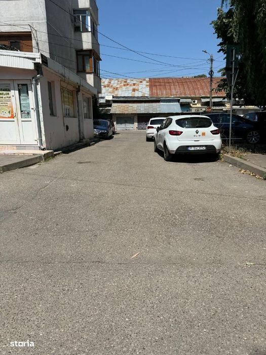 Vand Spatiu Comercial In Spate La PIATA SUD