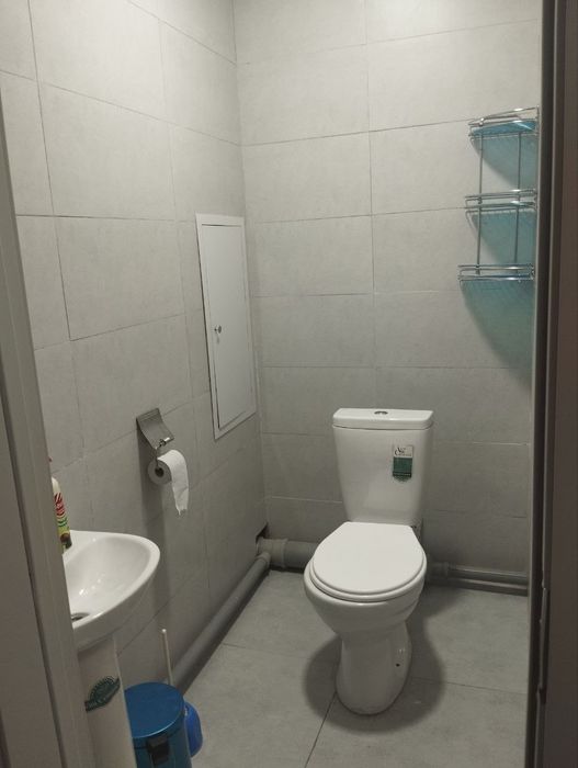 Срочно сдаю  квартиру недорого трёхкомнатную