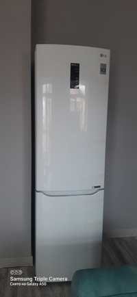 Продам холодильник LG 2 метр высота.б/у за 105000 тг.