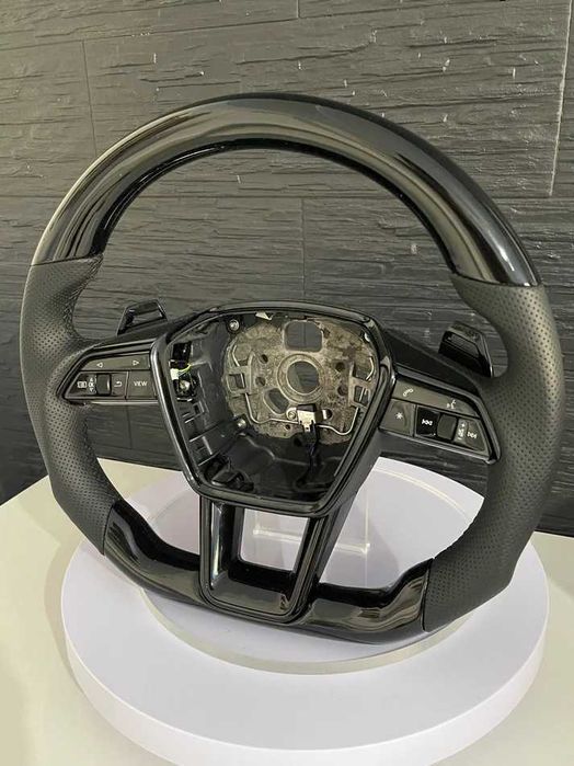 Volan Sport AT Performance – Audi C8 (A6, A7, RS6, RS7) – Piano Black