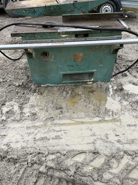 Vand circular si freza umaro