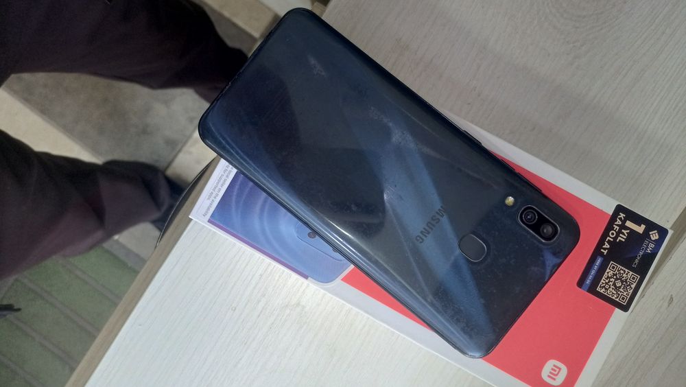 Samsung a30 xolati yaxshi aybi yuq