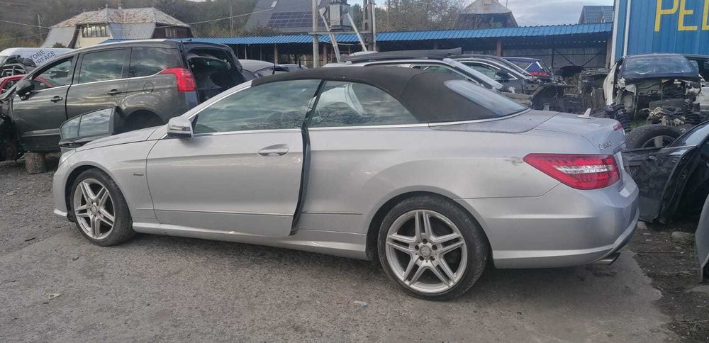 Dezmembrez Mercedes E Class A207 E350 3.0 CDI 7G Tronic Auto 2010
