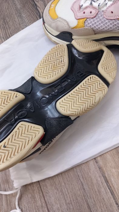 Balenciaga-Уникални