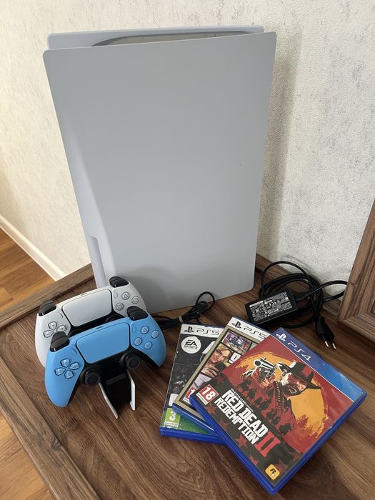 Продам Sony PlayStation 5