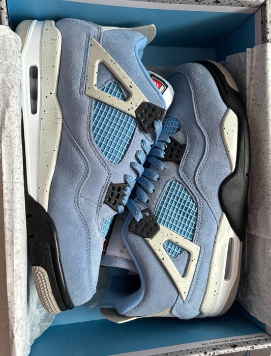 Jordan 4 university blue