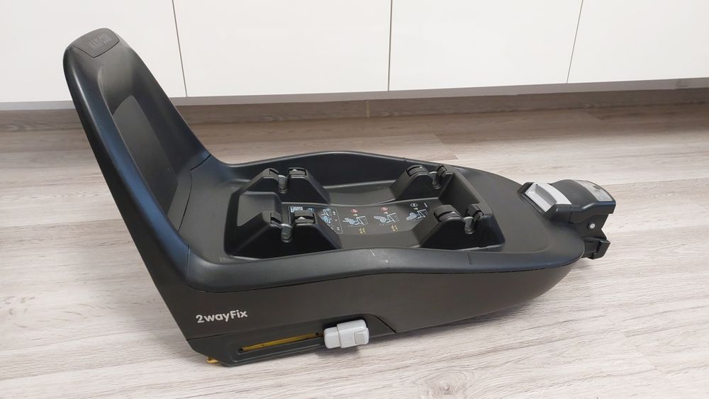 Pachet Scaun auto Maxi-Cosi 2wayPearl + Baza auto Isofix