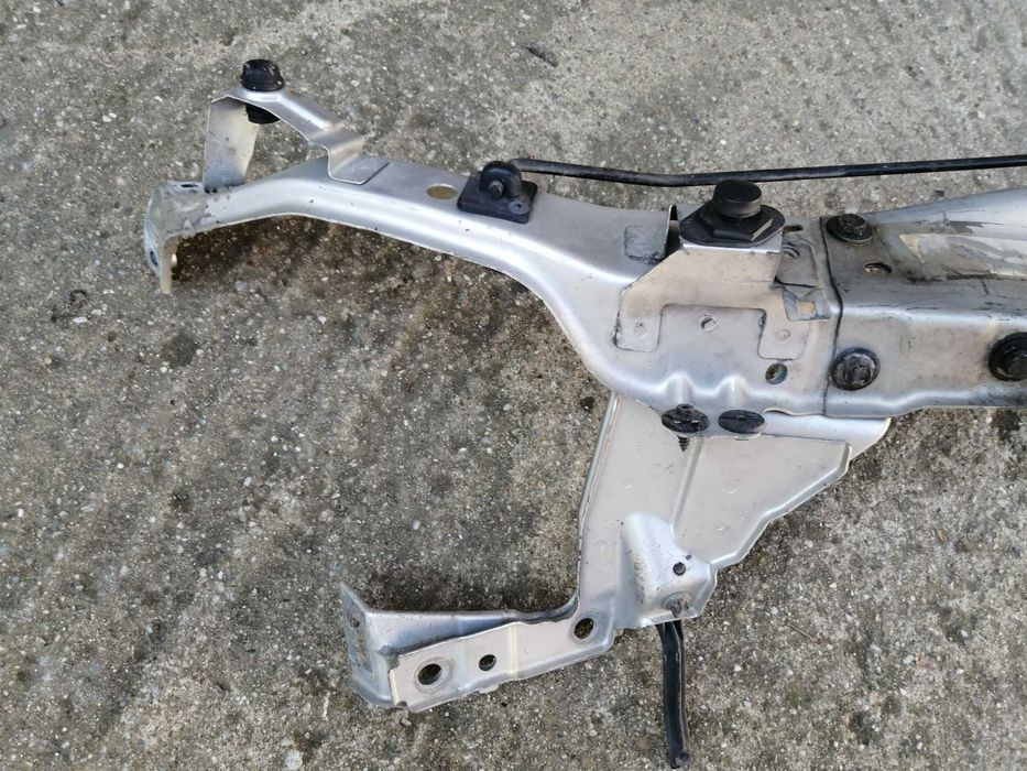 traversa superioara + ochelari Opel Zafira B 40 lei