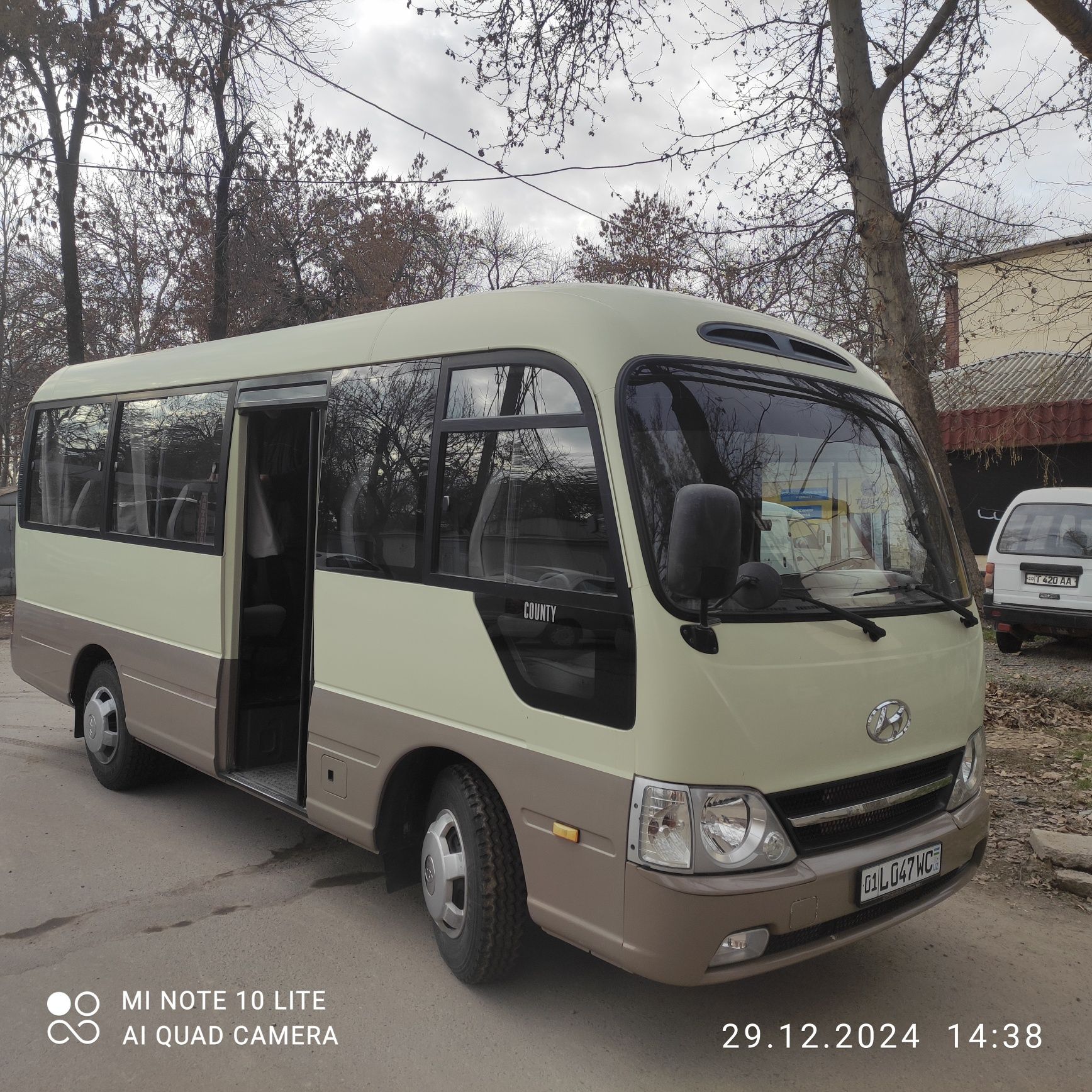 Поездки в горы ЧАРВАК экскурсии