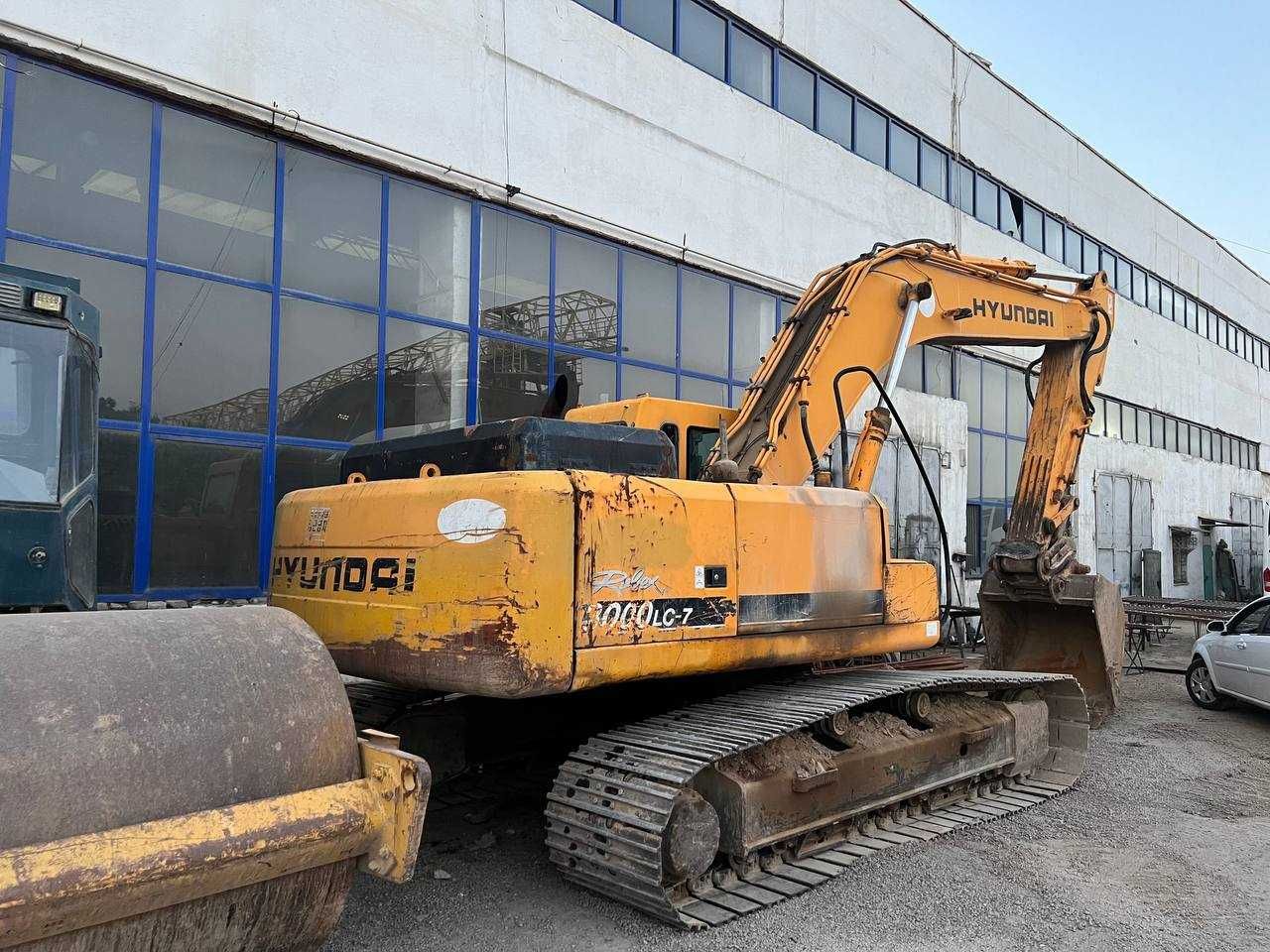 Robex 2900 LC-7 Hyundai- $ 32,500