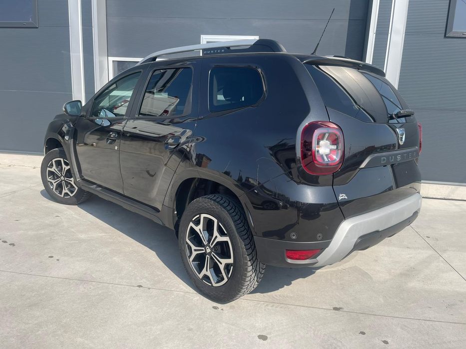 Dacia Duster 1.3 TCE 130cp jante climatronic camere 360 jante 17
