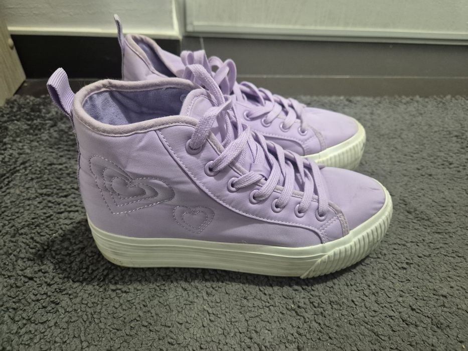 Vand încălțăminte dama mărimea 38/39 aproape noi