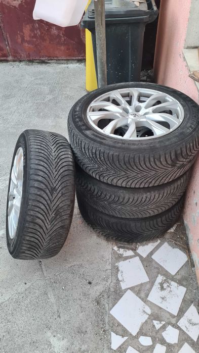 Set jante aliaj RC Design 17" + anvelope iarnă Michelin Alpin 5