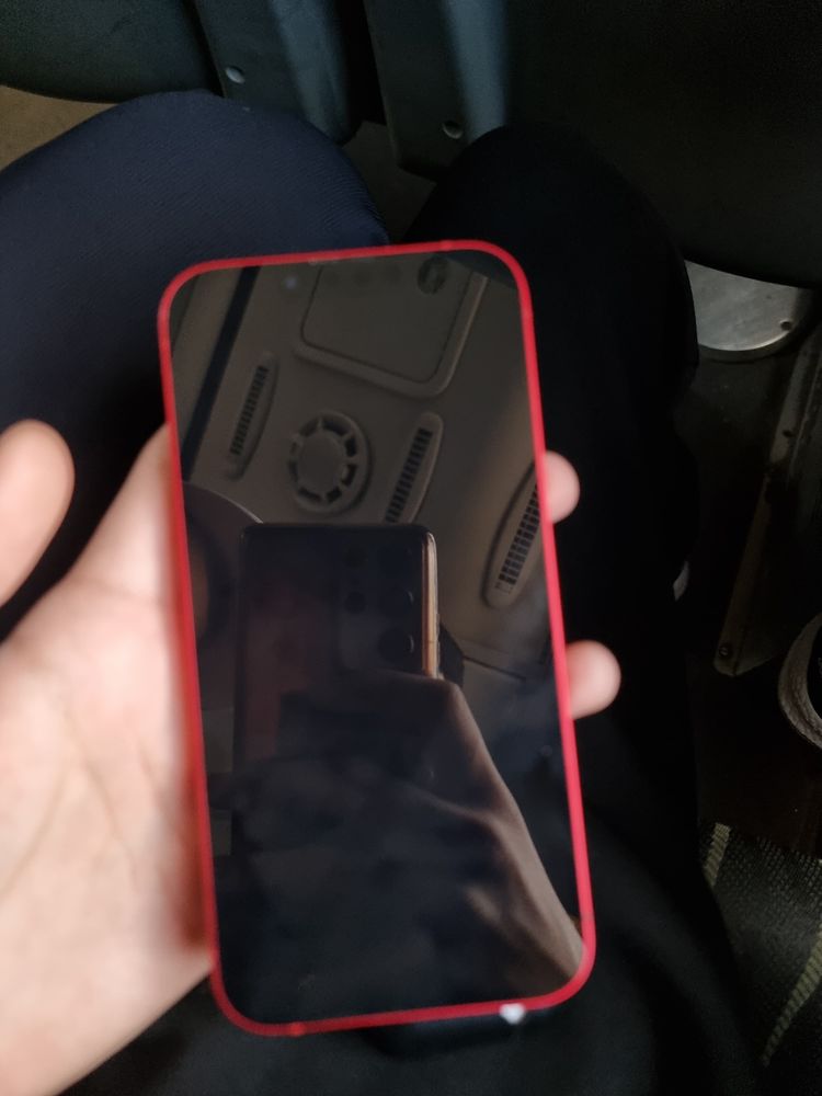 iphone 14 red.