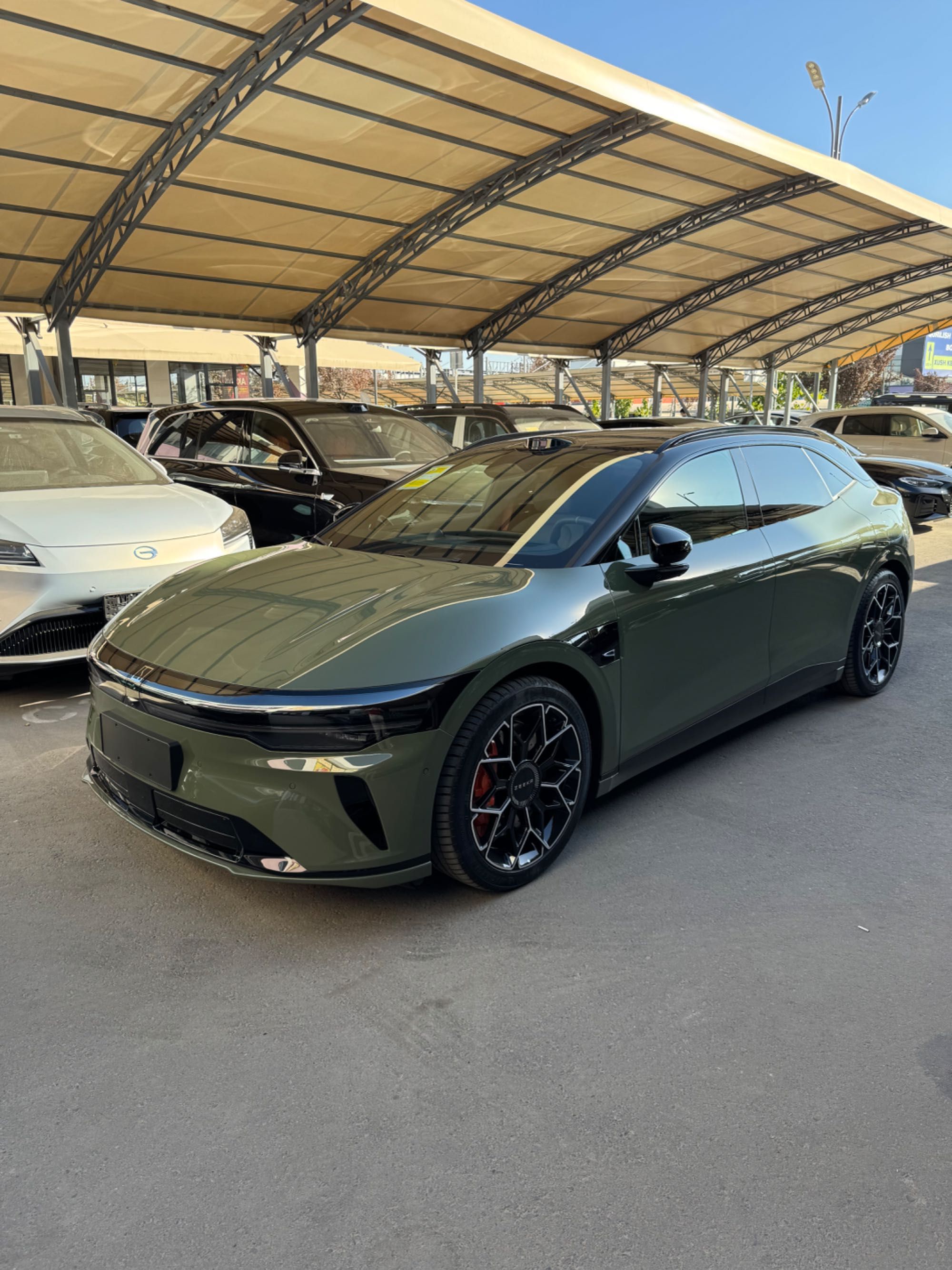 Zeekr 007 GT 2025