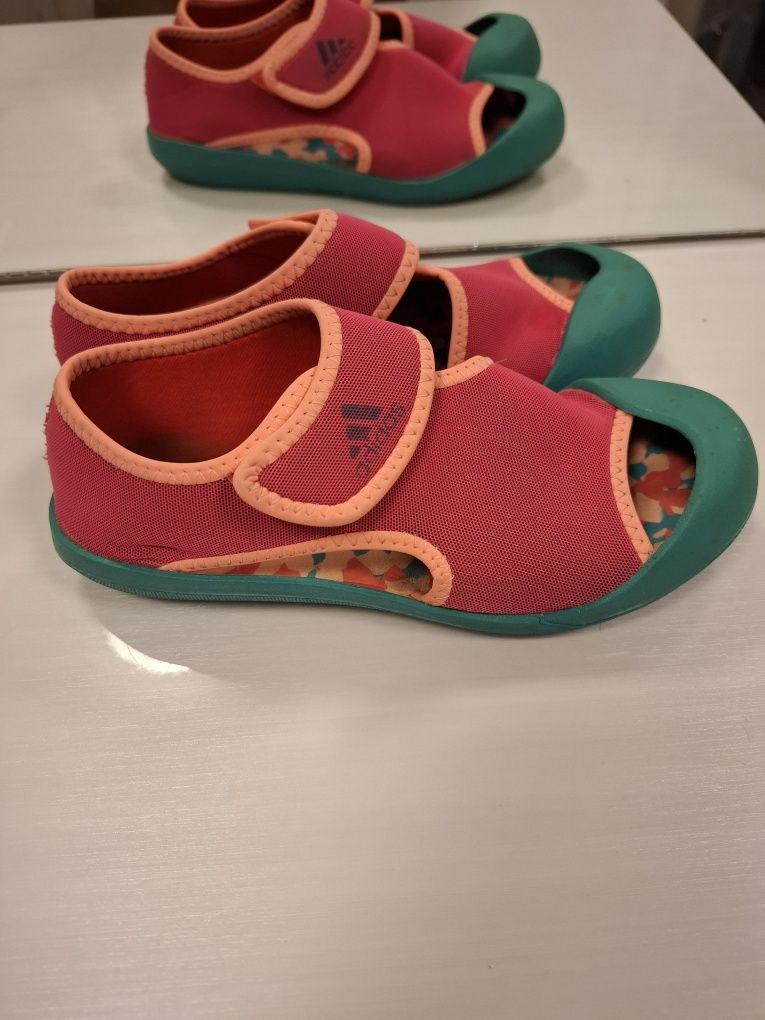 Adidas сандали за момиче