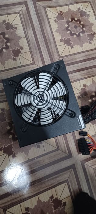 Sursa pc 700w 80 bronze