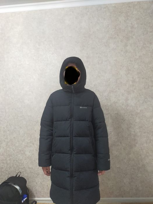 Продам детскую зимнюю куртку на девочку