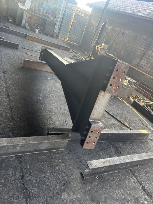 Structura metalica in forma de T pentru consolidare casa consolidare