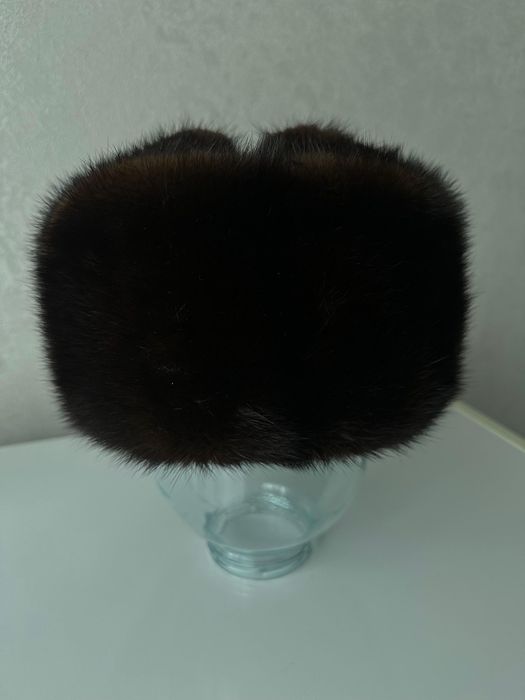 Продам норковую шапку ушанка в отличном состоянии