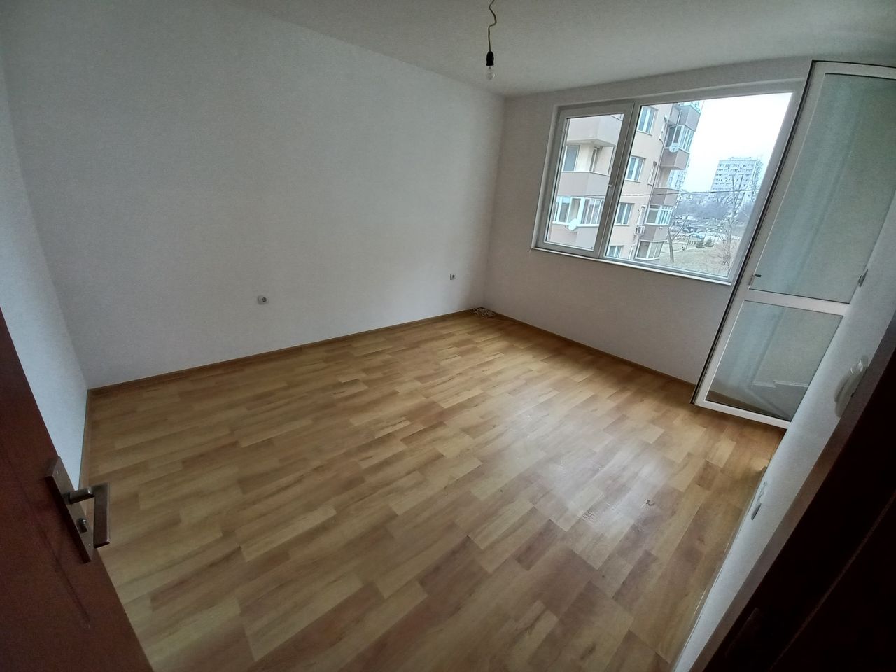 Продава се Тристаен апартамент в Благоевград, Еленово 1 - 74 кв.м за 1230 €/кв.м - Снимка #7