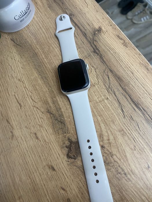 Apple Watch S.E 45 мм за 85000 тг