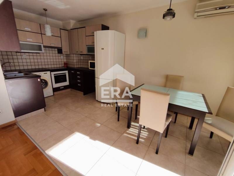 Продава се Двустаен апартамент в Варна, Цветен квартал - 85 кв.м за 2106 €/кв.м - Снимка #1