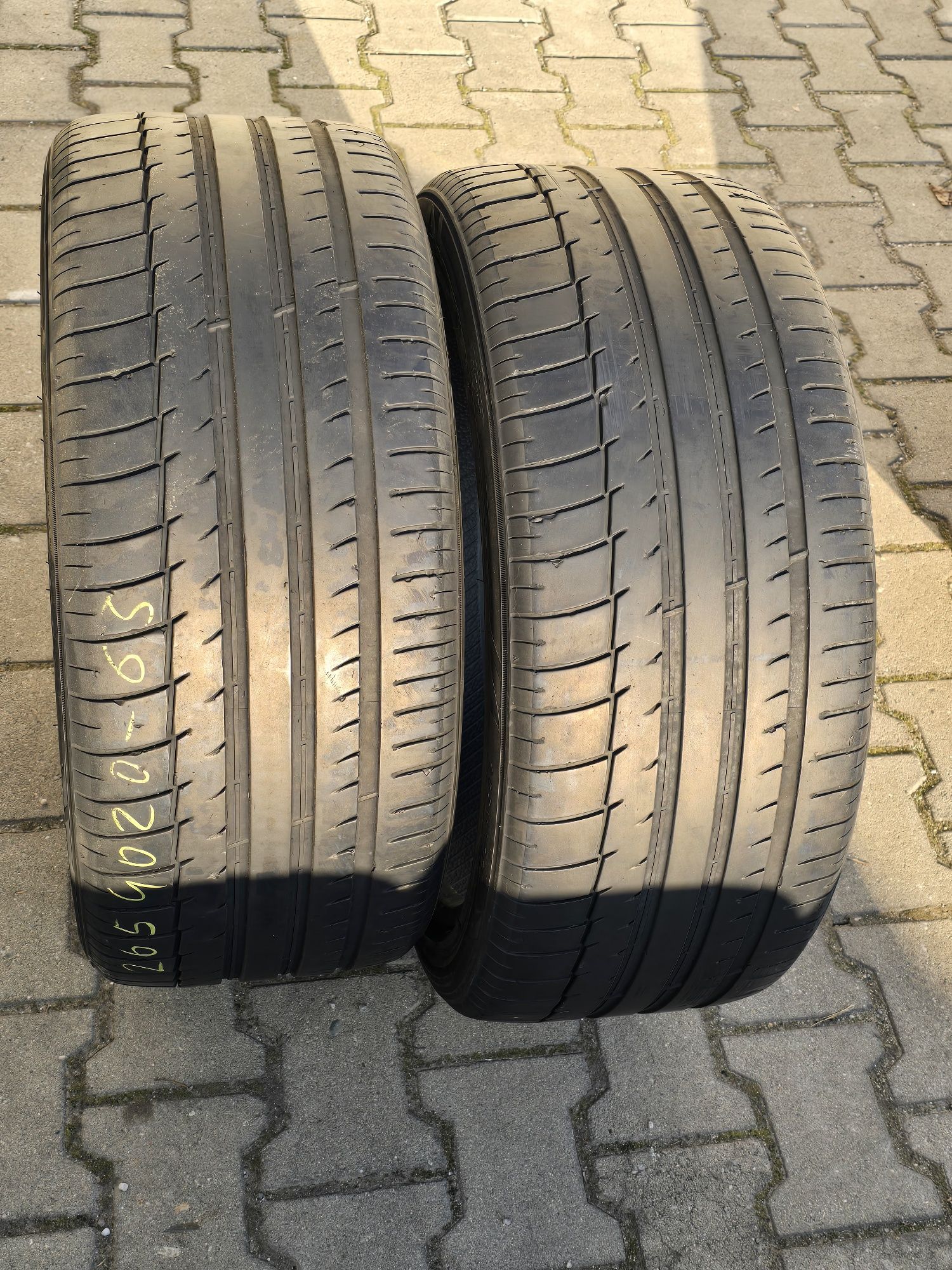 265 40 20 Triangel