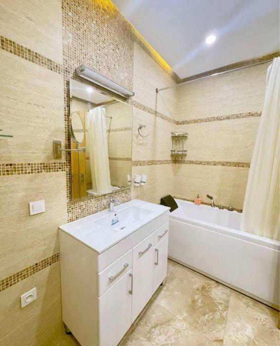 Продается 3/6/9 ЯПОНСКОЕ ПОСОЛЬСТВО Габус