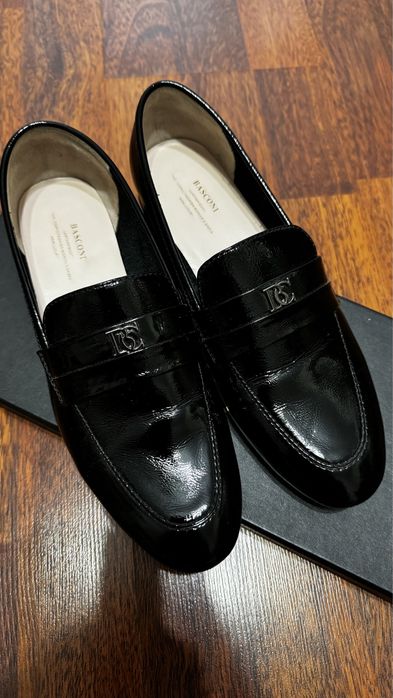 Продам лоферы Basconi