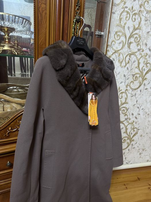 Пальто с натуральном мехом норки