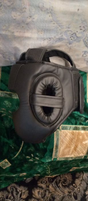 Продам шлем для бокса