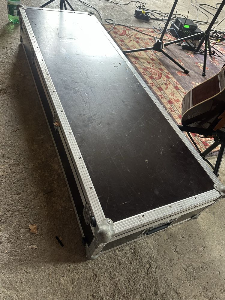 Roland fantom x8 cu hard-case (flight case)