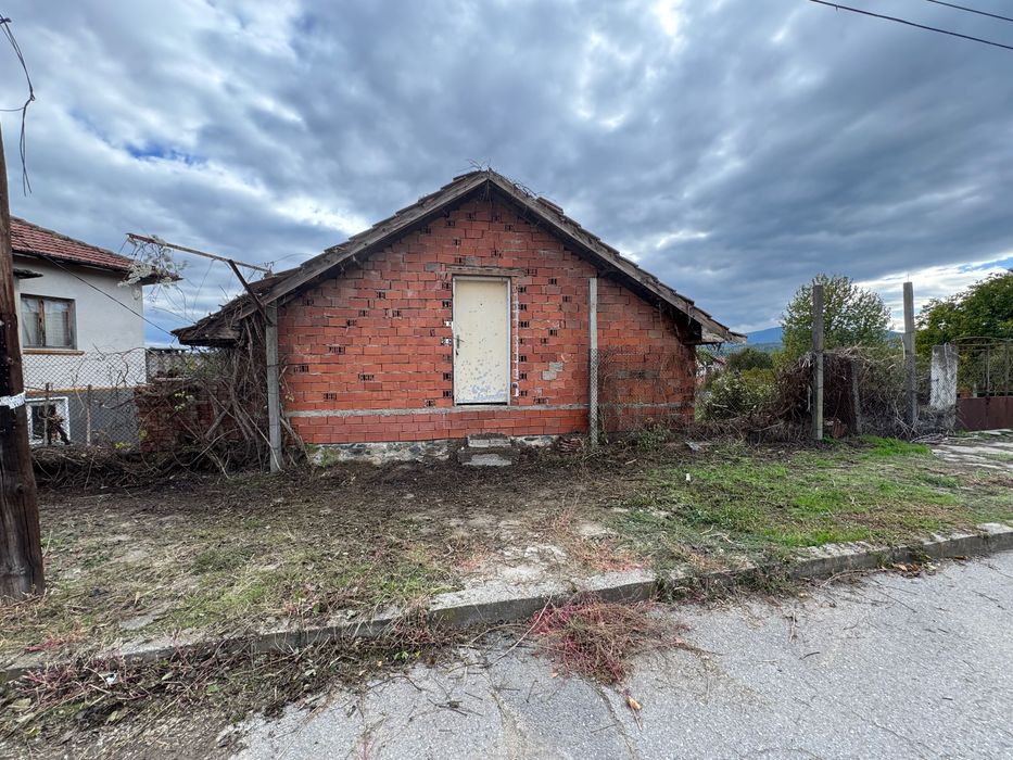 Продавам къща в Стенско