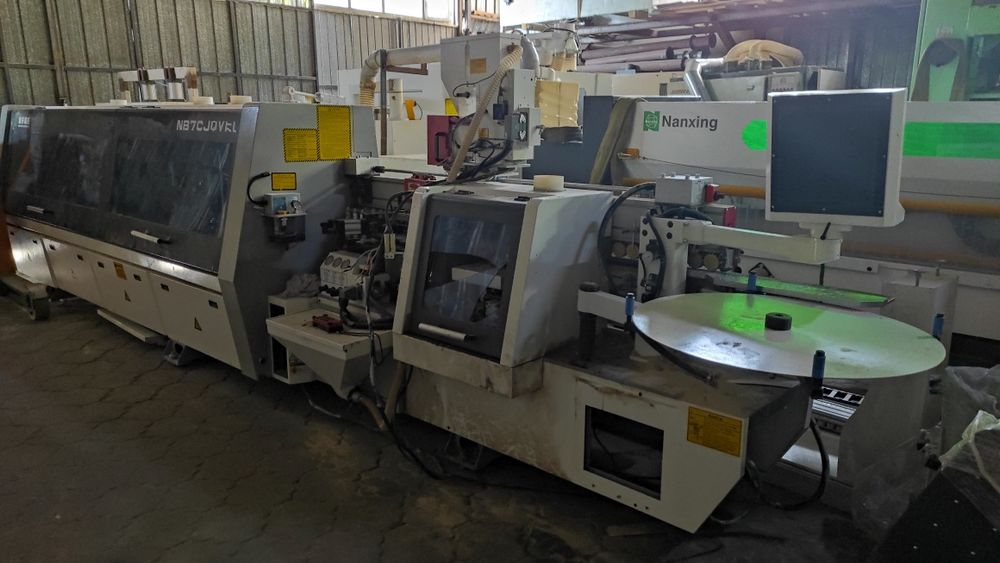 Автоматический кромкооблицовочный станок Nanxing NB7CJQVKL