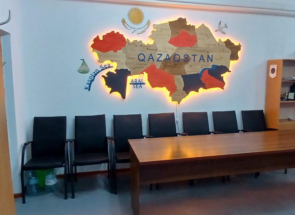 карты мира и Казахстана из фанеры – стильный акцент для вашего дома !!