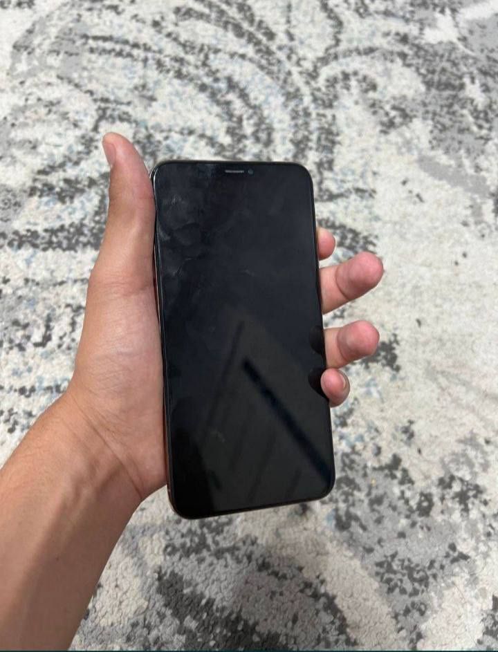Iphone xs max sotiladi