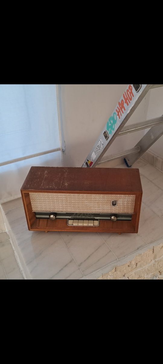 Radio vechi pe lămpi , Electronica .