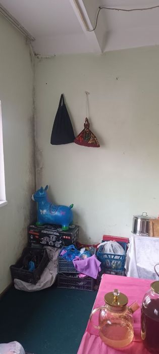 Uy Sotiladi Yangi yaxshi uy shinam