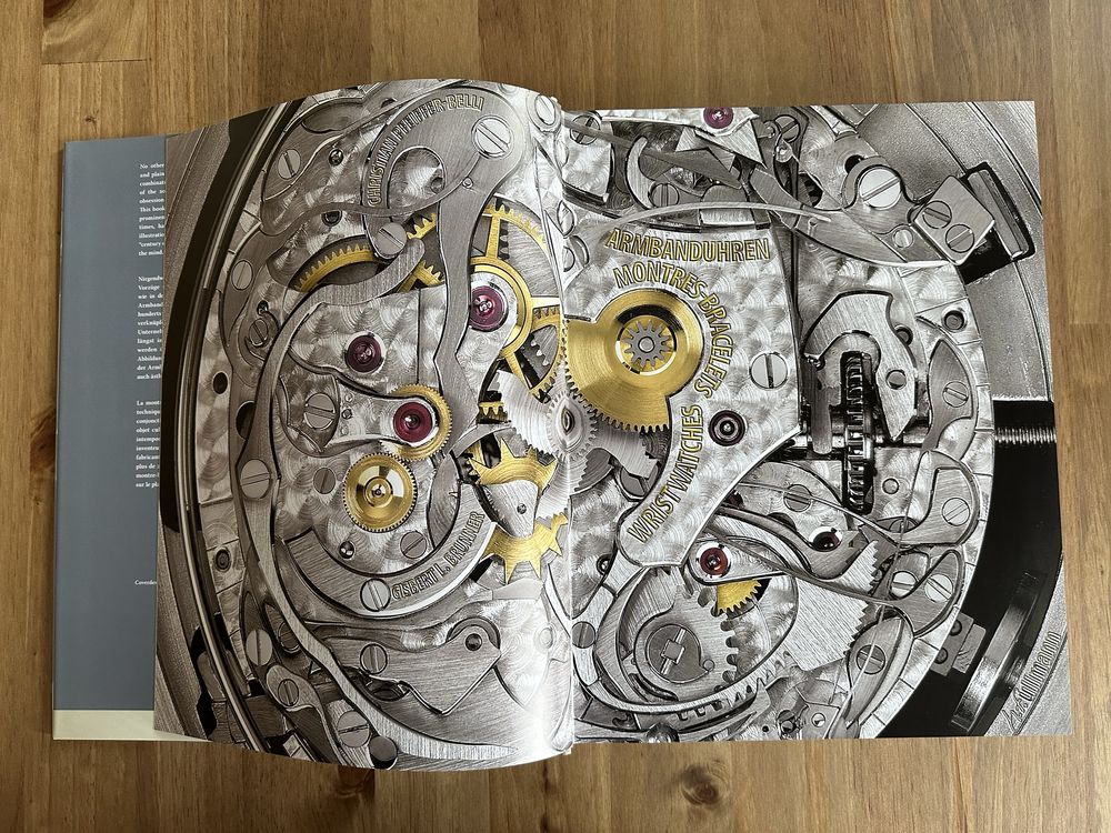 Wristwatches - книга за историята и животът на часовниците в 3 езика