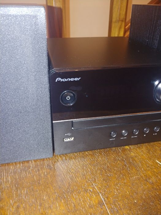PRET FIX NOU Sistem Pioneer X-EM26(B) Micro HiFi, Bluetooth, CD, FM, U