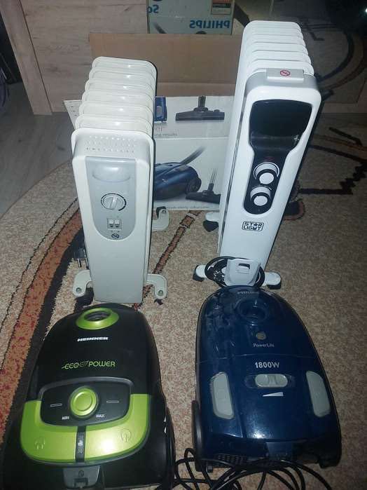 Vand 2 calorifere + 2 aspiratoare