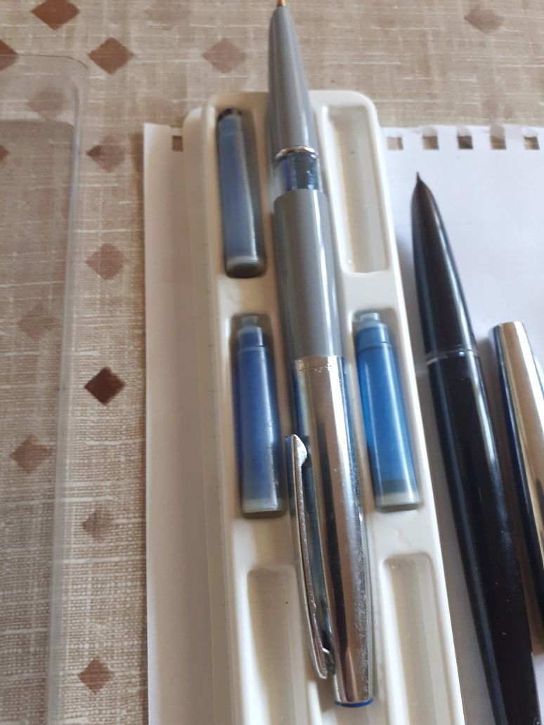 Писалки различни видове и модели.