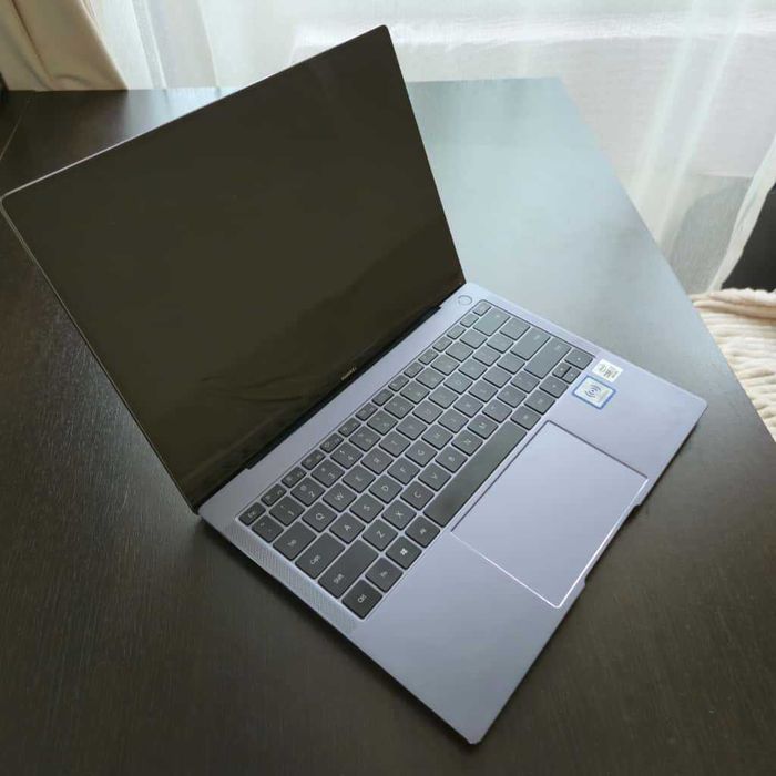 HUAWEI MateBook X Pro 2020 i7 Gri TouchScreen 16Gb RAM Mouse + Rucsac