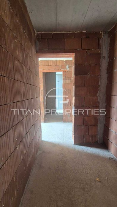 Продава се Тристаен апартамент в Пловдив, Христо Смирненски - 95 кв.м за 1485 €/кв.м - Снимка #5