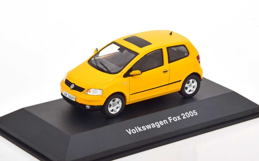 Macheta VOLKSWAGEN ( VW ) FOX 2005 - Ixo/Altaya, 1/43, noua.