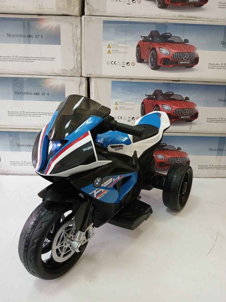 Промочия!Чисто нови!Акумулаторен чотор BMW HP4 12волта