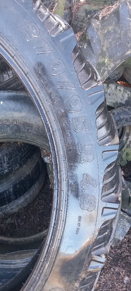 două anvelope 9,5r36 pentru u445 legumicol