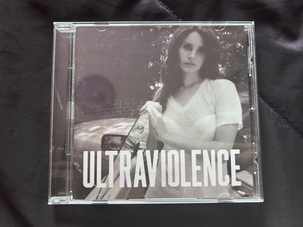 Lana Del Rey Ultraviolence подписан