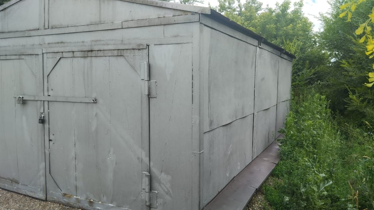 Продам гараж вместе с землёй